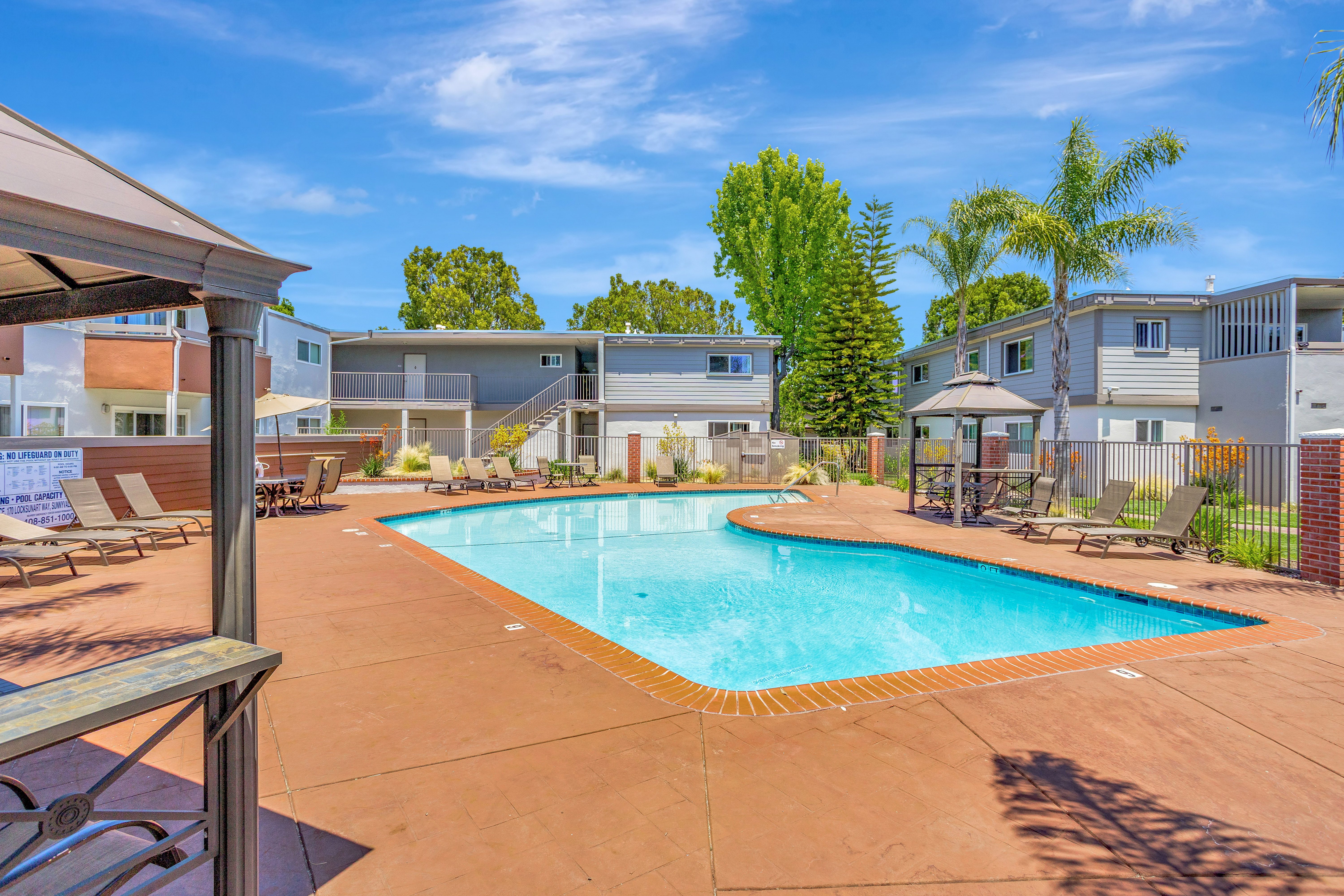 Magnolia Place Apartments photo 2
